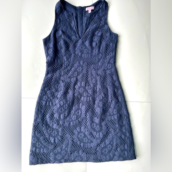 LILLY Pulitzer Augusta Shift Dress 2 navy lace - Picture 7 of 9